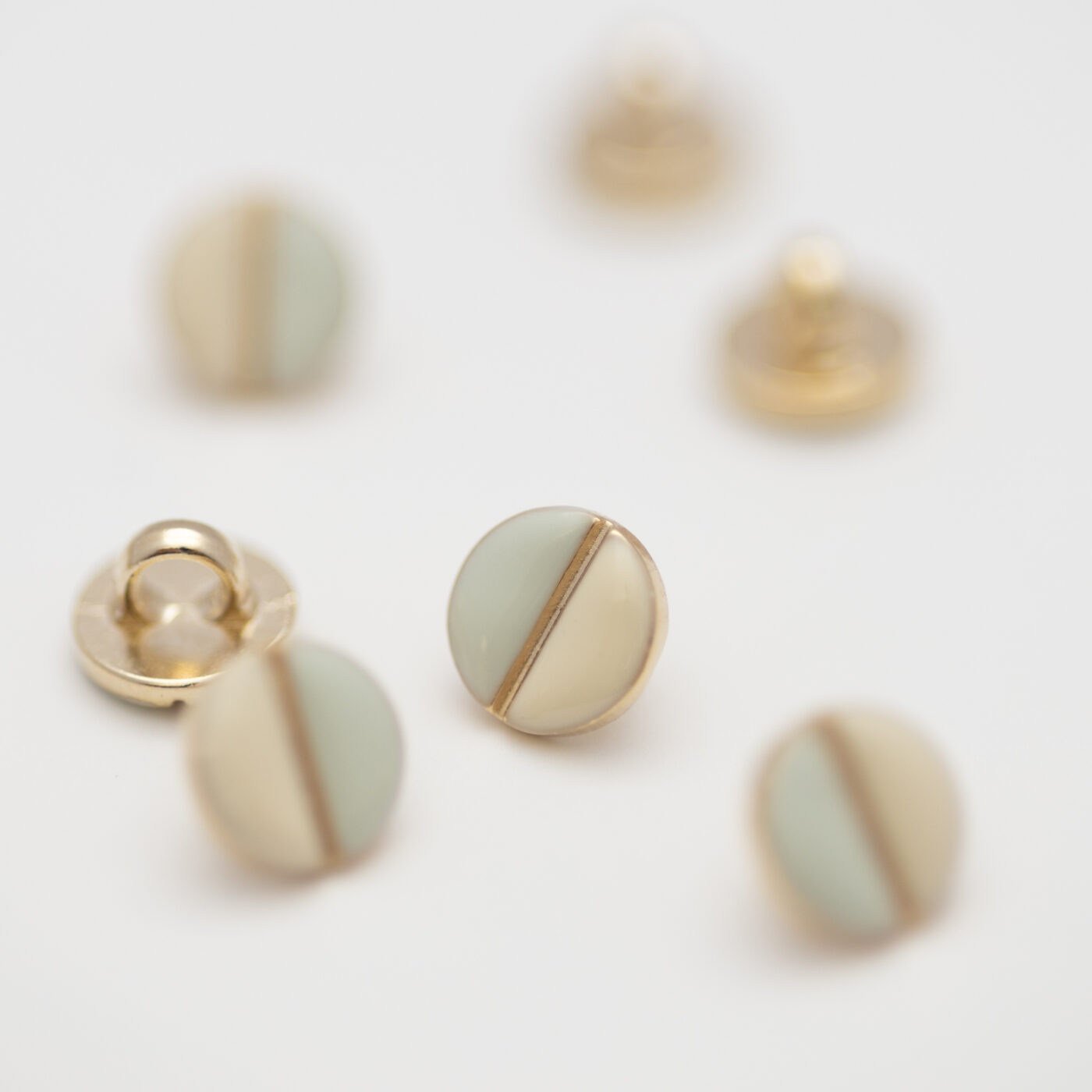 Wink Buttons Off White Sage Atelier Brunette