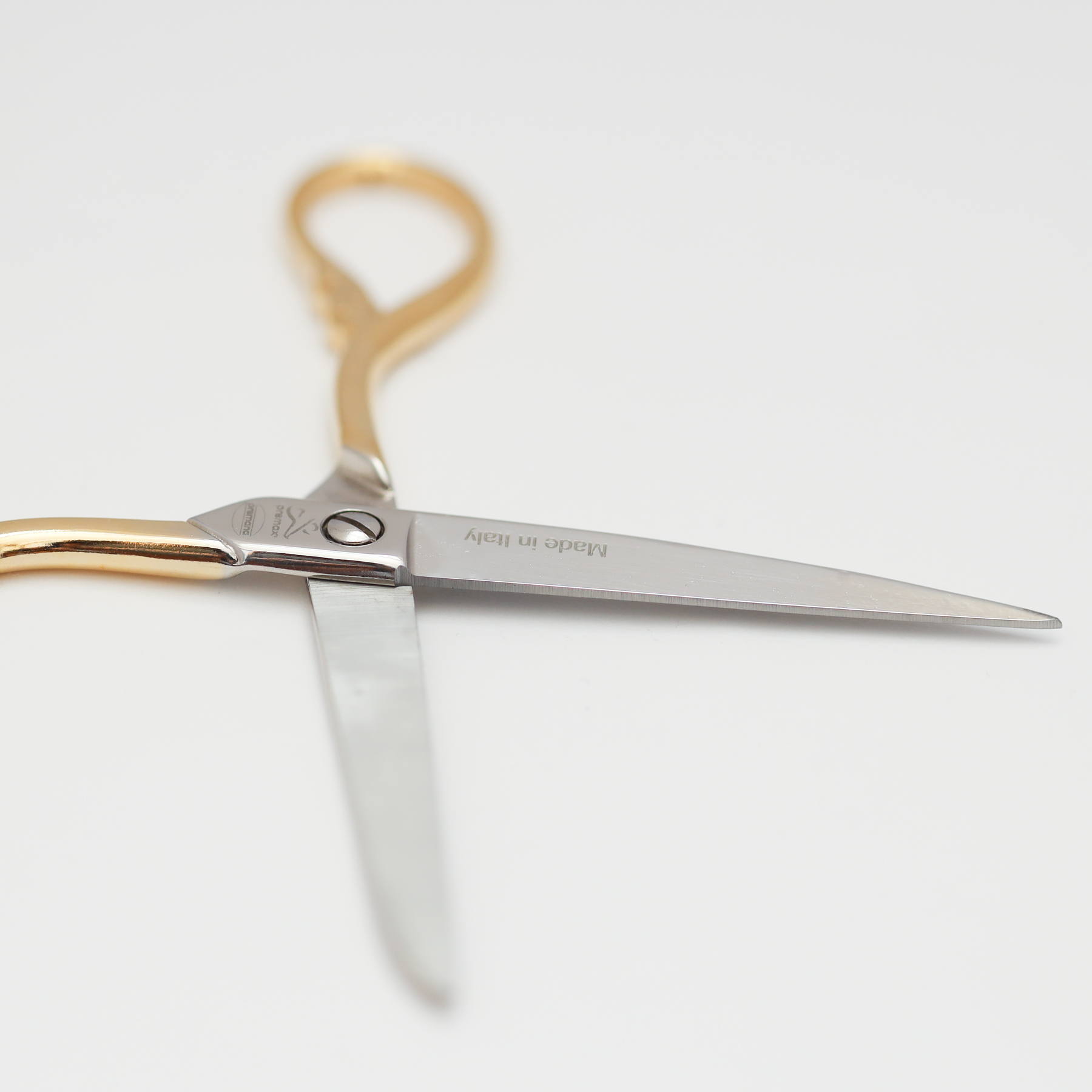 Sewing Scissors - Leaf