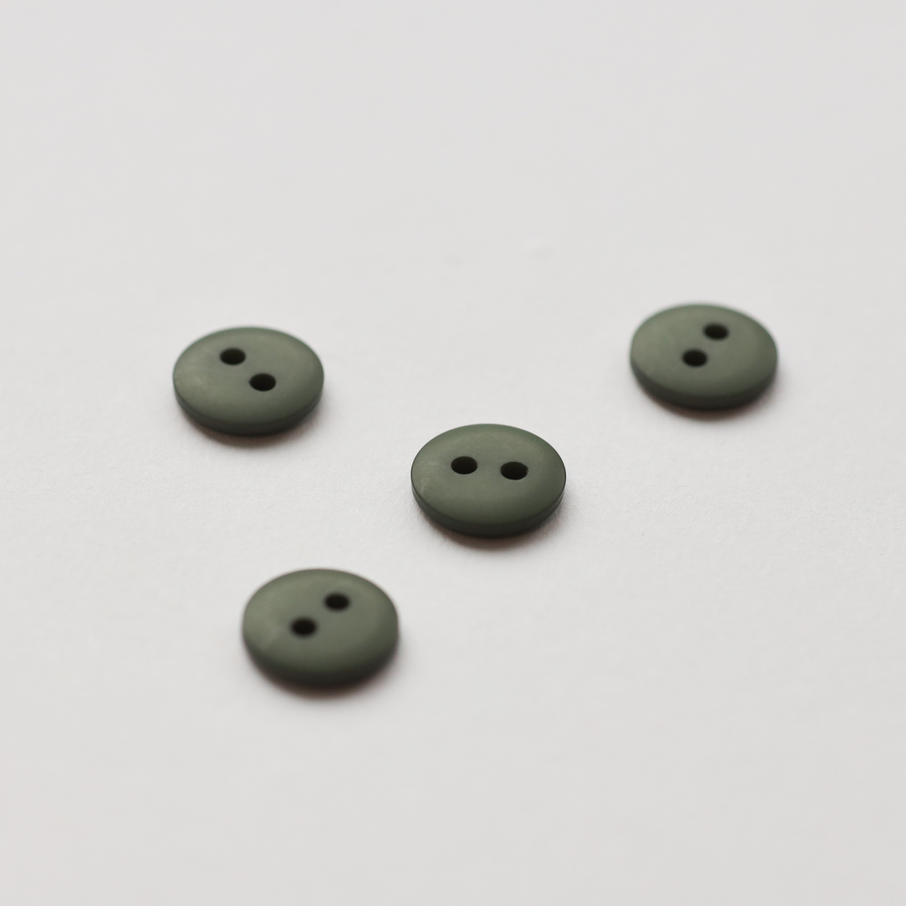 Classic Matte Buttons - Ceder (12mm)