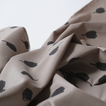Daruma Fabric / Chamomile - Beige × Charcoal