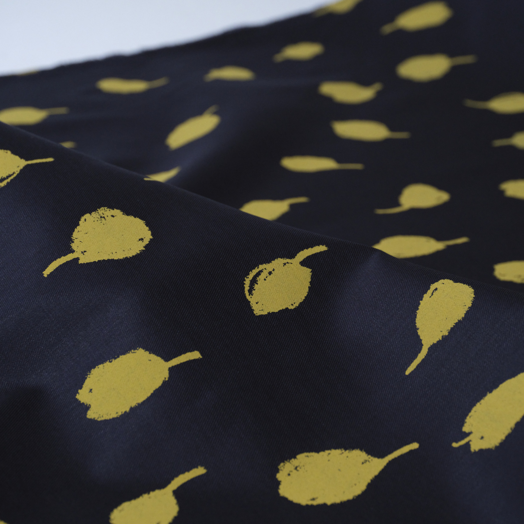 Daruma Fabric / Chamomile - Navy × Mustard